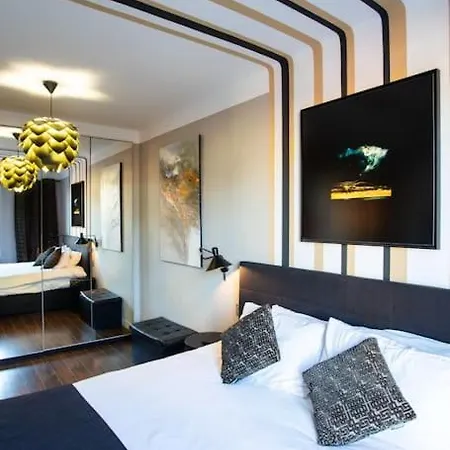 #39 Old Town 3 Bdr Ac Balcony 5mins Walk To Sea * Nice