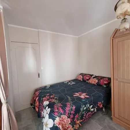 Apartment Nice-appt 4 Voyageurs 3 Lits, 800 M/mer Nice