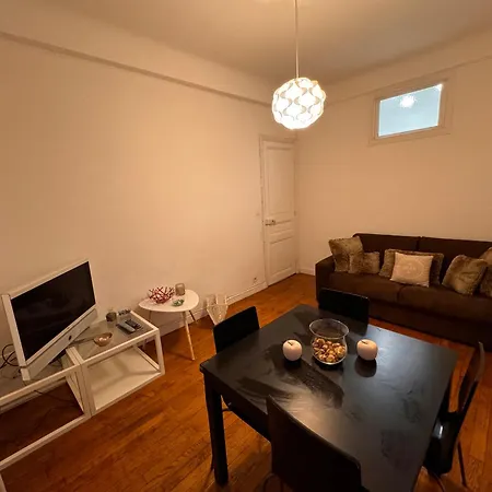 2 Pieces Centre Apartment