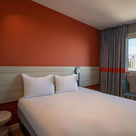 Ibis Budget Aeroport מלון