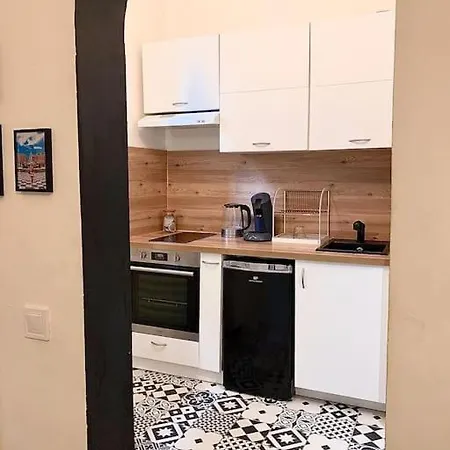 Tzarewitch Studio 10min Promenade & Gare Appartement