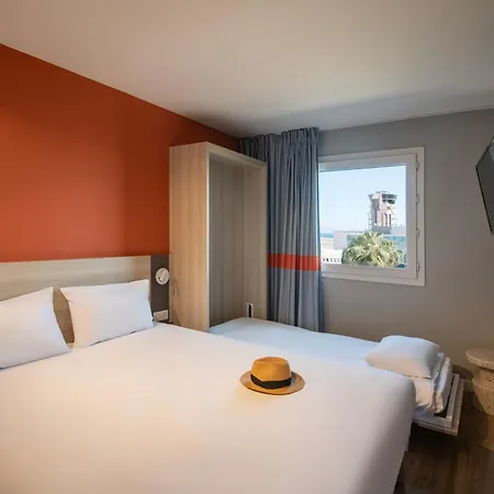 מלון Ibis Budget Aeroport ניס