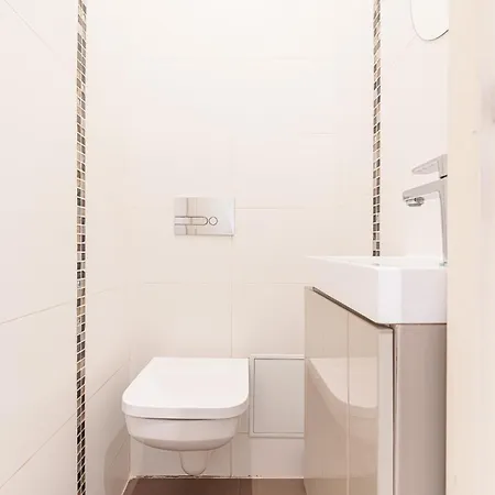 Large Terrace 1 Bdr Near Garibaldi Square Apartment Nice