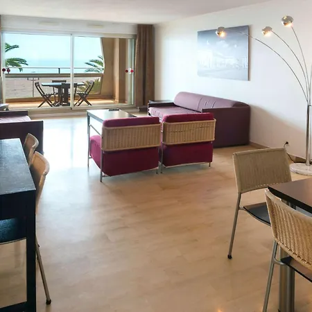 尼斯英国大道阿德吉奥公寓式酒店
