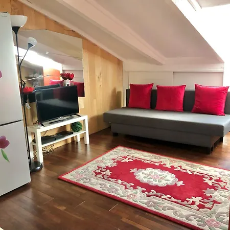 Apartment 2-3 Pces Dans Le Carre D Or A 290 M Des Plages Nice