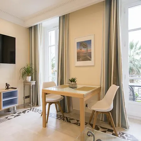 - Promenade Des Anglais Apartment