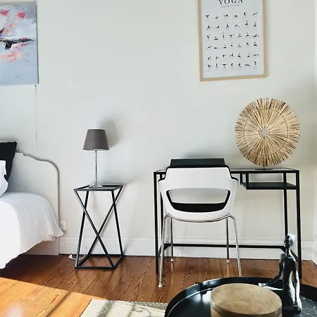 Apartment Superbe De 105 M2, Hyper Centre Avec Terrasse, Parking, A 5 Min De La Nice
