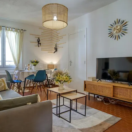 Cosy, Modern, Fully Equipped, Air Conditioning, Historical, Old Town, 1minute Walk From - 