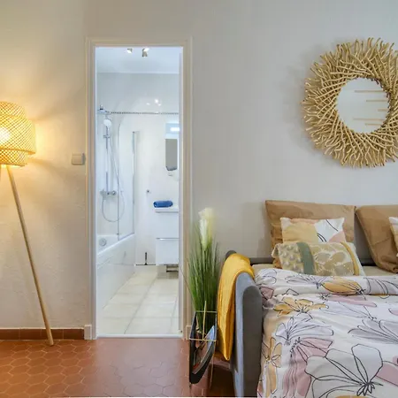 Apartment Cosy, Modern, Fully Equipped, Air Conditioning, Historical, Old Town, 1minute Walk From - 