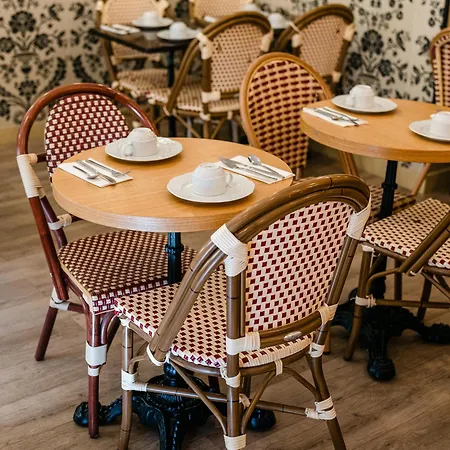 Le Grimaldi By Happyculture Hotel