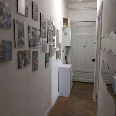 Station Apartment