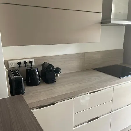 Moderne 4p Hypercentre De Apartment