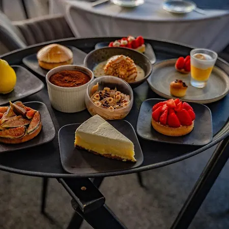 Otel & Monsigny Nice