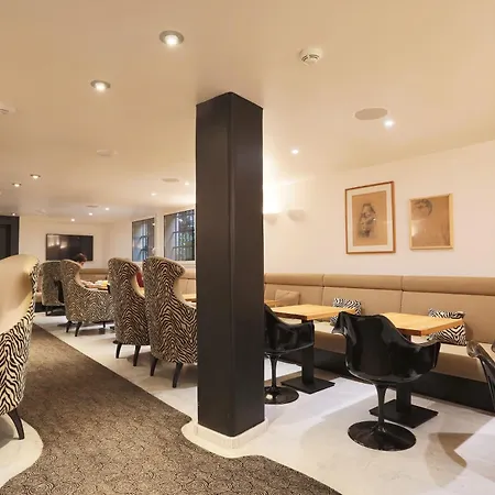 Otel & Monsigny Nice