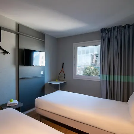 מלון Ibis Budget Aeroport 2*