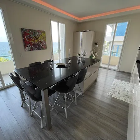 Derniere Etage Sur La Promenade! Apartment