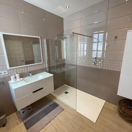 Derniere Etage Sur La Promenade! Apartment Nice