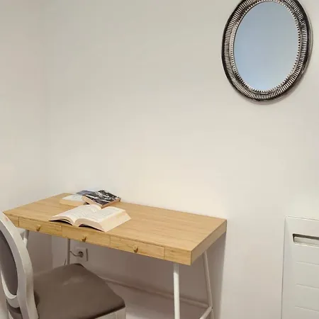 Typique - 2 Bedrooms,typical Apartment-old Town *
