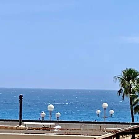 Riviera Nice: Old Town With Sea View