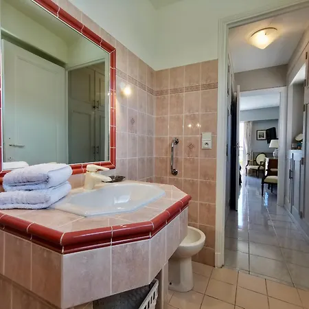 Valegrand Penthouse Sea View By Guys *