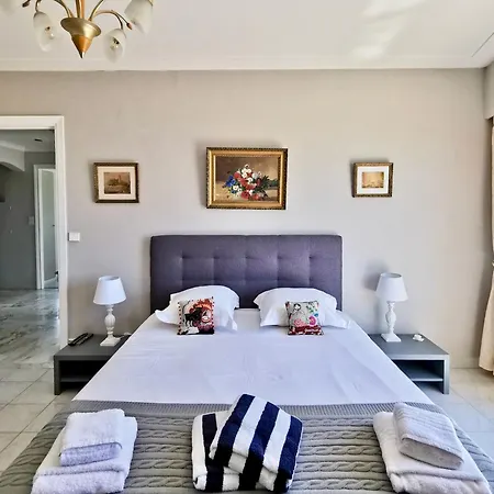 Valegrand Penthouse Sea View By Guys Apartment