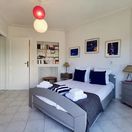 Valegrand Penthouse Sea View By Guys Apartment