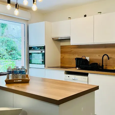 Ondine: Hillside With Pool And Parking In *