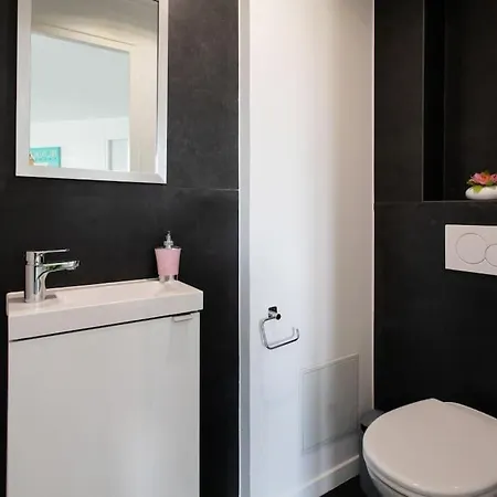아파트 Echapee Belle - Vinayard View - Jacuzzi Bbq - Parking 니스