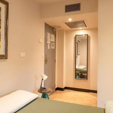 Saint Exupery Hostel Nizza