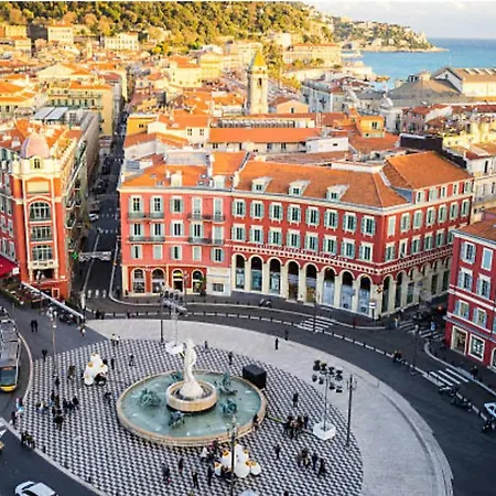 4 Couchages Idealement Place Promenade Des Anglais / Cours Saleya Nice