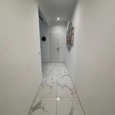 Apartment 4 Couchages Idealement Place Promenade Des Anglais / Cours Saleya Nice