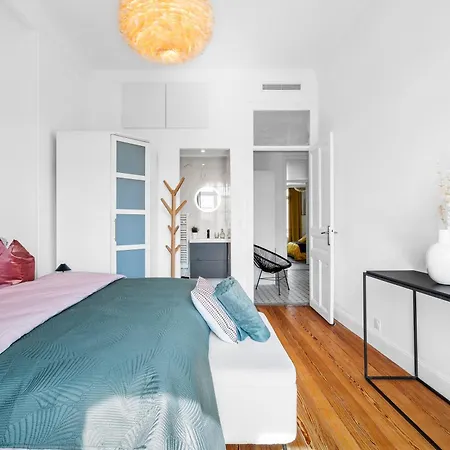 Renting - Foch - Luxury Bourgeois & Design At The Heart Of Apartment