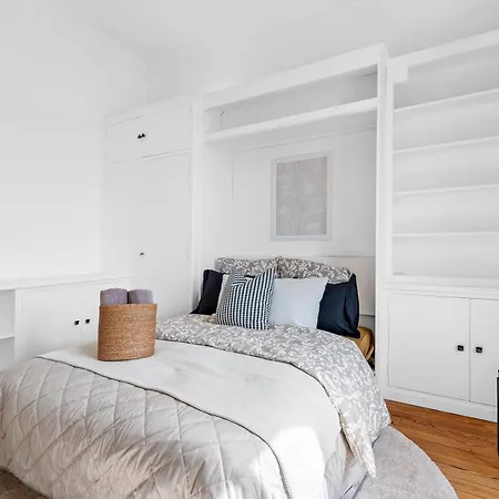 Renting - Foch - Luxury Bourgeois & Design At The Heart Of
