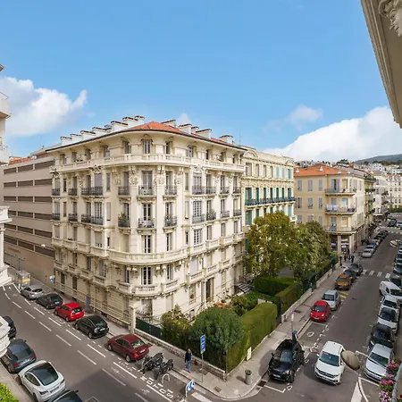 Renting - Foch - Luxury Bourgeois & Design At The Heart Of Apartment