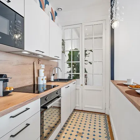 Renting - Foch - Luxury Bourgeois & Design At The Heart Of *