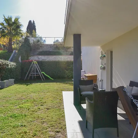 Superbe 3 Pieces Jardin Piscine Apartment