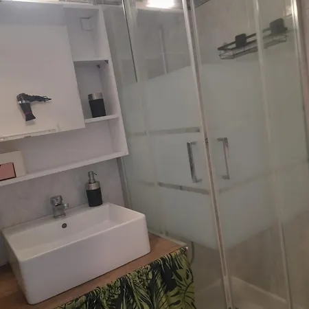 Apartment Studio Climatise, Lumineux A 5 Min De La Promenade Des Anglais *