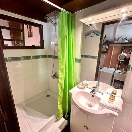 Abbaye - Spacieux Au Coeur Du Vieux-nice Apartment *