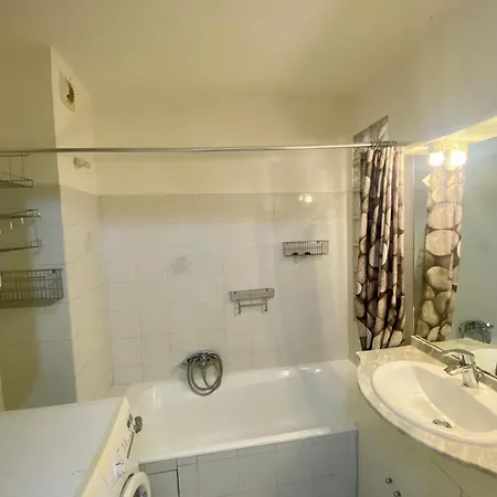 Apartment Studio F1