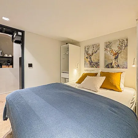 Old Town - 4 Pers, Wifi, Ac Apartment