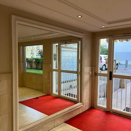 Riviera Apartment