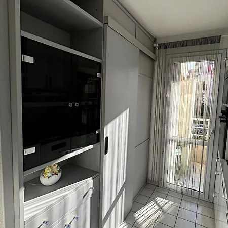 Riviera Apartment *