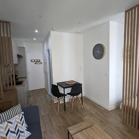 Carre D'or Apartment *