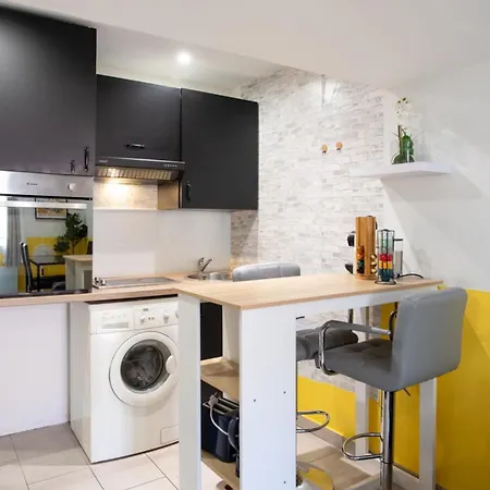 Apartment Love Cocoon Close To The Sea And City Center