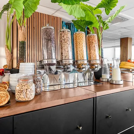 Splendid Y Hotel 4*