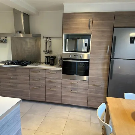 Holiday home De Charme 6 Pieces Avec Vue Sur Les Hauteurs De Nice