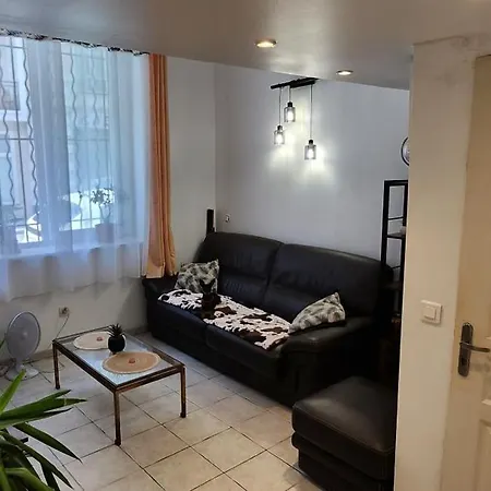 Cosy Centre Apartment