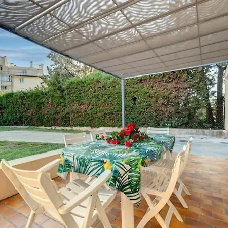 Maison 6 Personnes Avec Jardin Et Parking Prive Villa