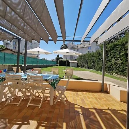 Maison 6 Personnes Avec Jardin Et Parking Prive Villa *