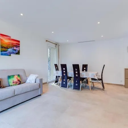 Villa Maison 6 Personnes Avec Jardin Et Parking Prive *